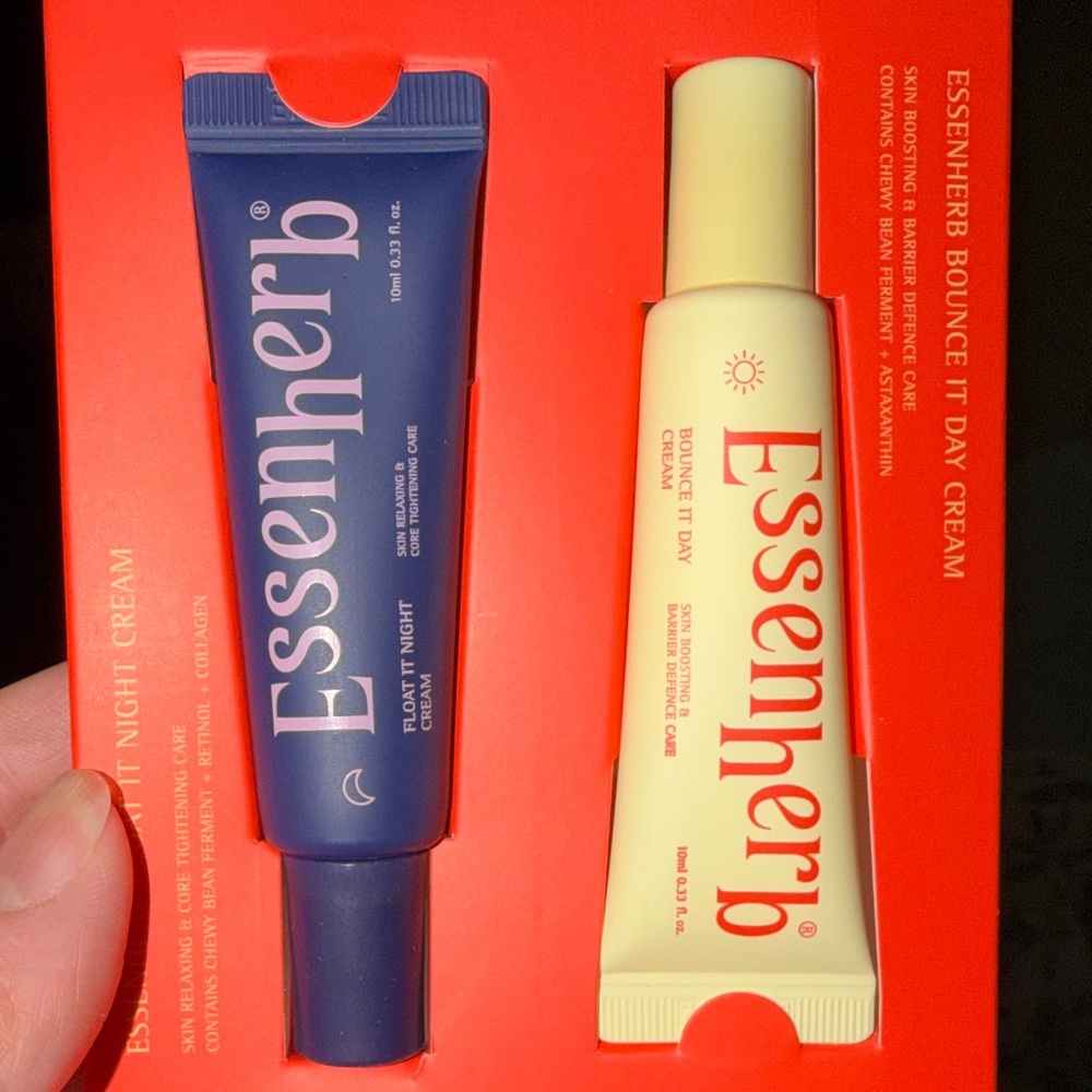 Day-to-Night Routine Set — Yellow & Blue - Picture 3 of 3